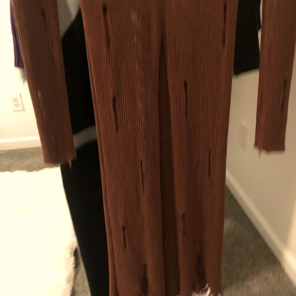 Distressed Sweater - Picture 3 of 4